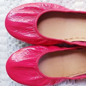 Tieks sz 9 Flats Fushia Pink